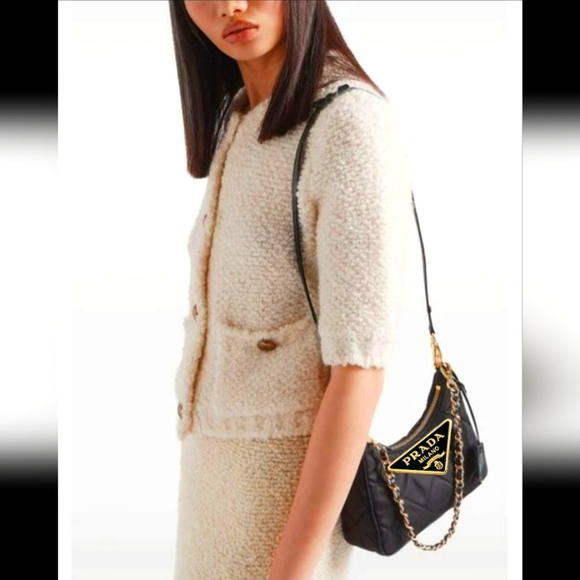 Re edition New Black Gold purse 2 way hand crossbody with pouch - Picture 3 of 11